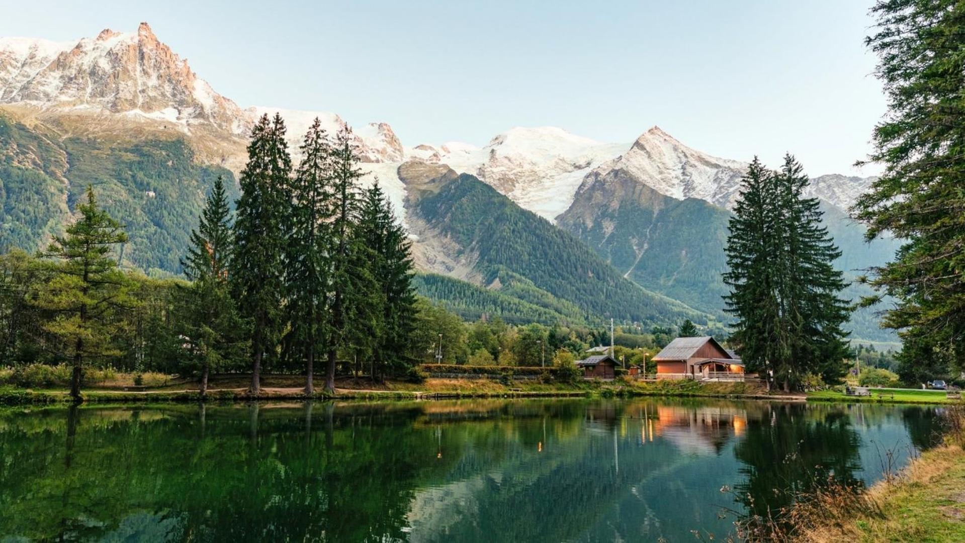 Apartment Le Pied Du Brevent - Walk To Ski Lift, Chamonix Getaway Luaran gambar