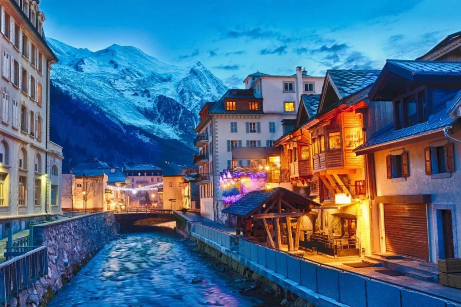 Apartment Le Pied Du Brevent - Walk To Ski Lift, Chamonix Getaway Luaran gambar