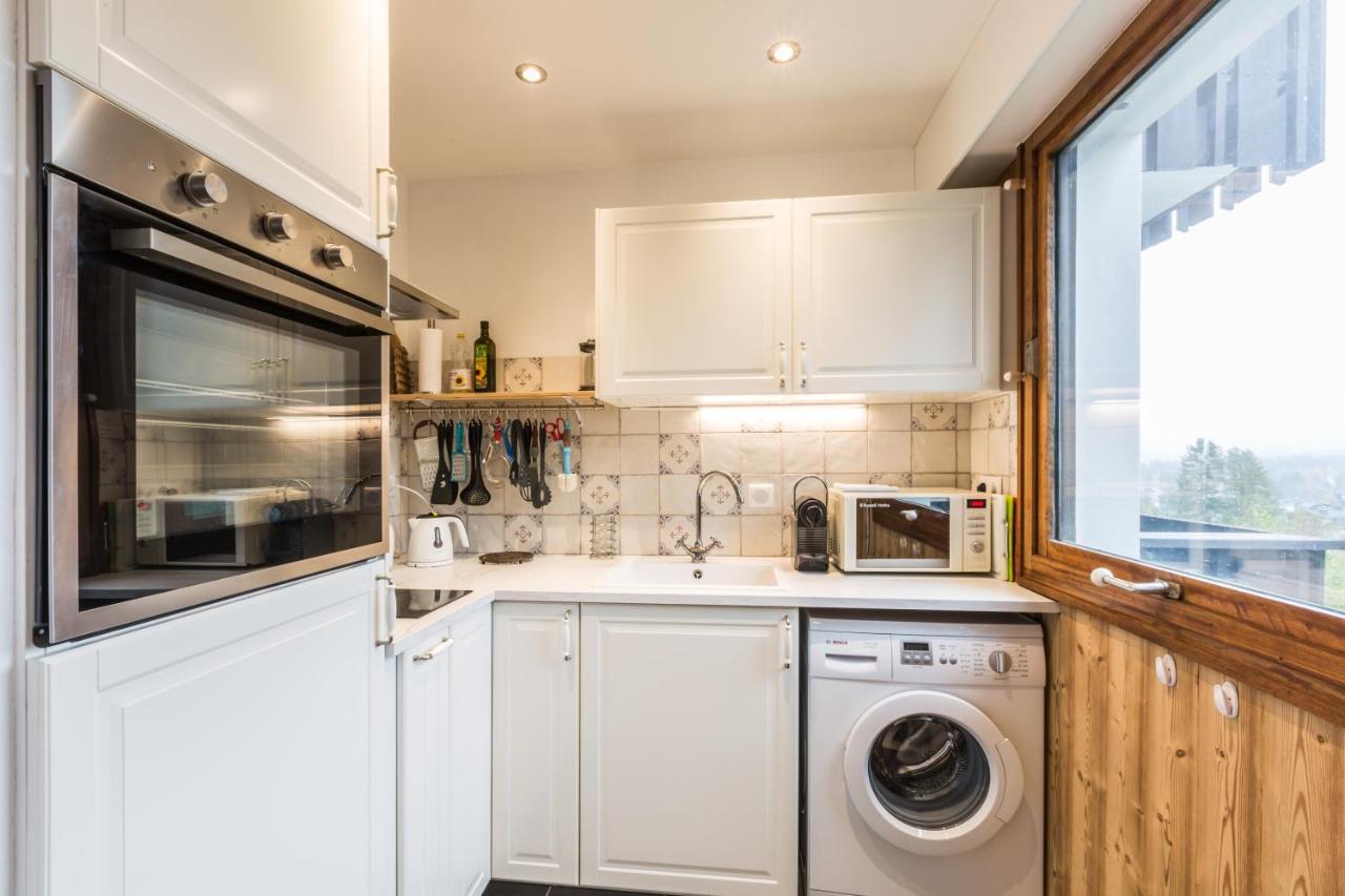 Apartment Le Pied Du Brevent - Walk To Ski Lift, Chamonix Getaway Luaran gambar
